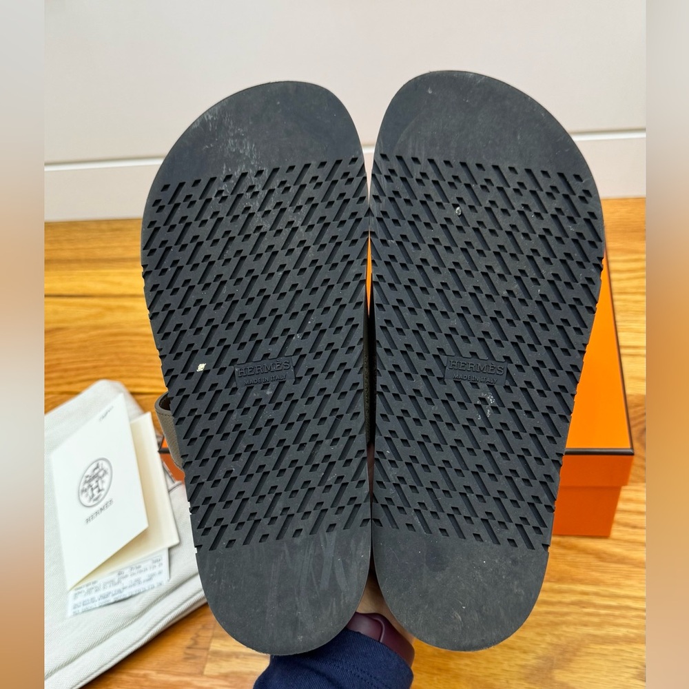 Women's Taupe Leather Oran Slide Sandals - Picture 5 of 10
